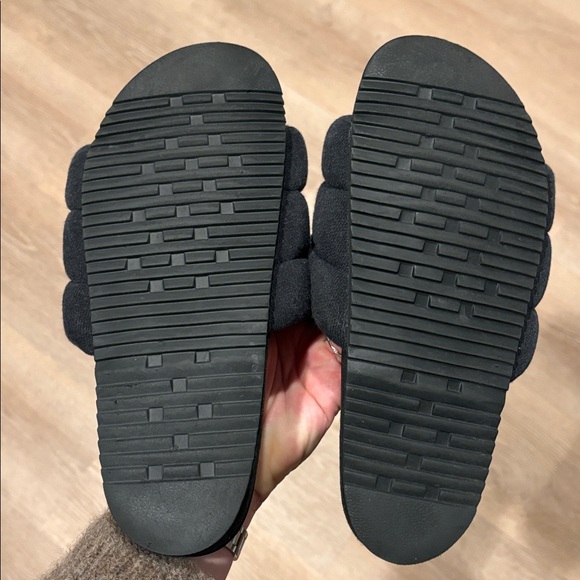 ROAM Puffy Slides - Picture 4 of 6